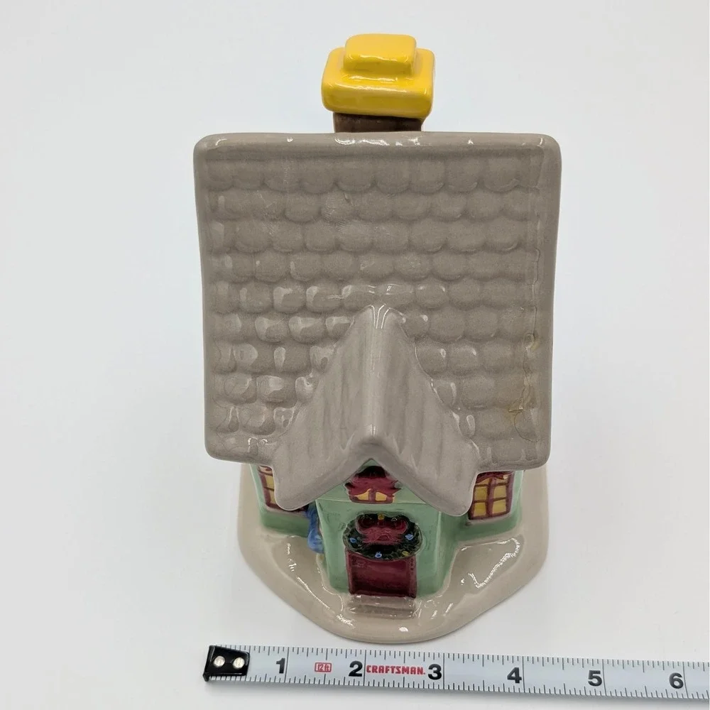 Temp-tations by Tara Christmas Village 8 oz Lidded Canister House 145385